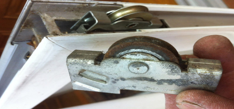 screen door roller repair in Jasmine Estates